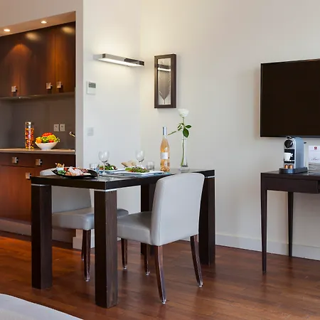 Hotell Neho Croisette 4*